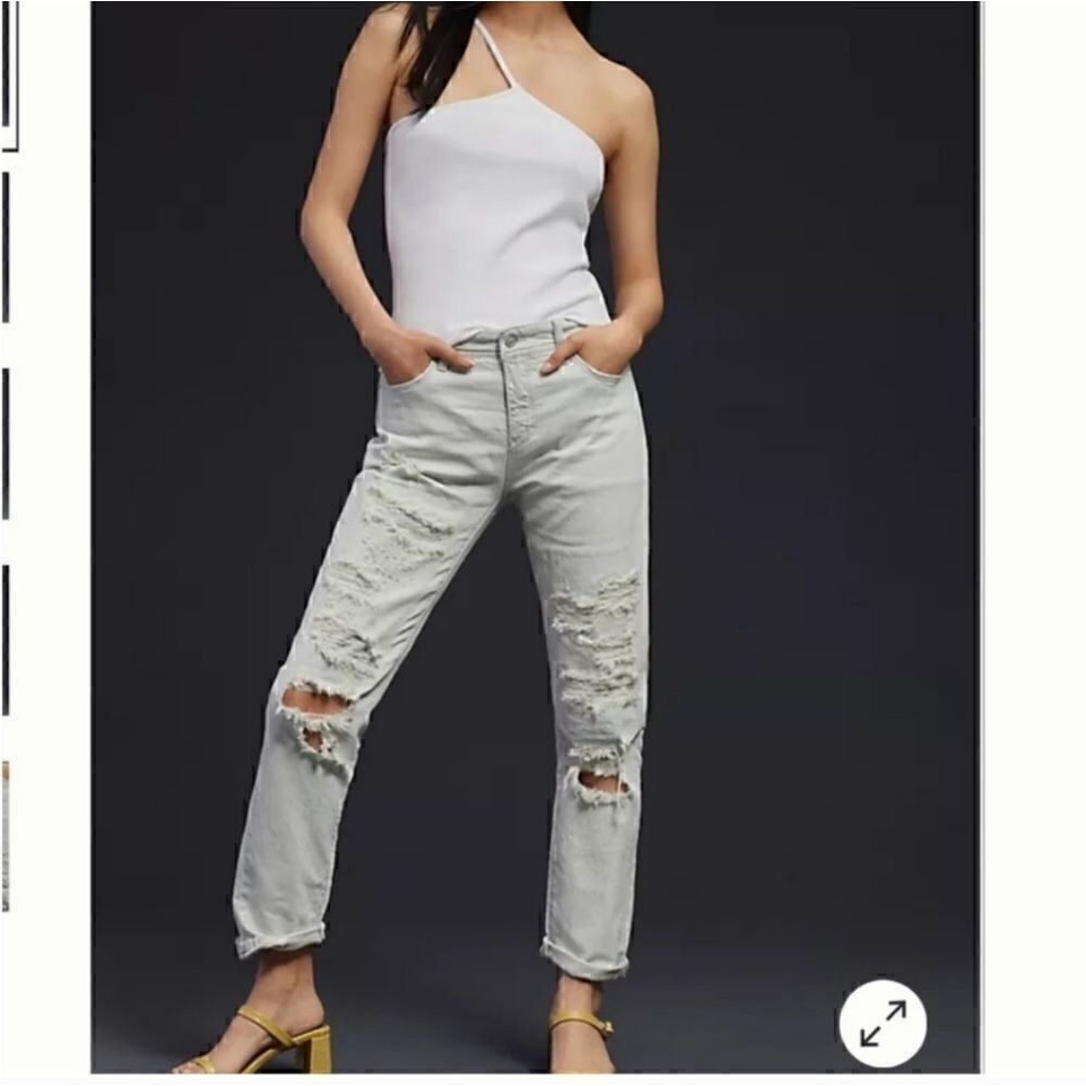 Anthropologie Pilcro Slim‎ Boyfriend Distressed Jeans Size 28 NWT